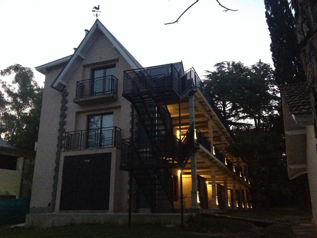 Atelier Hotel De Charme Villa General Belgrano Esterno foto